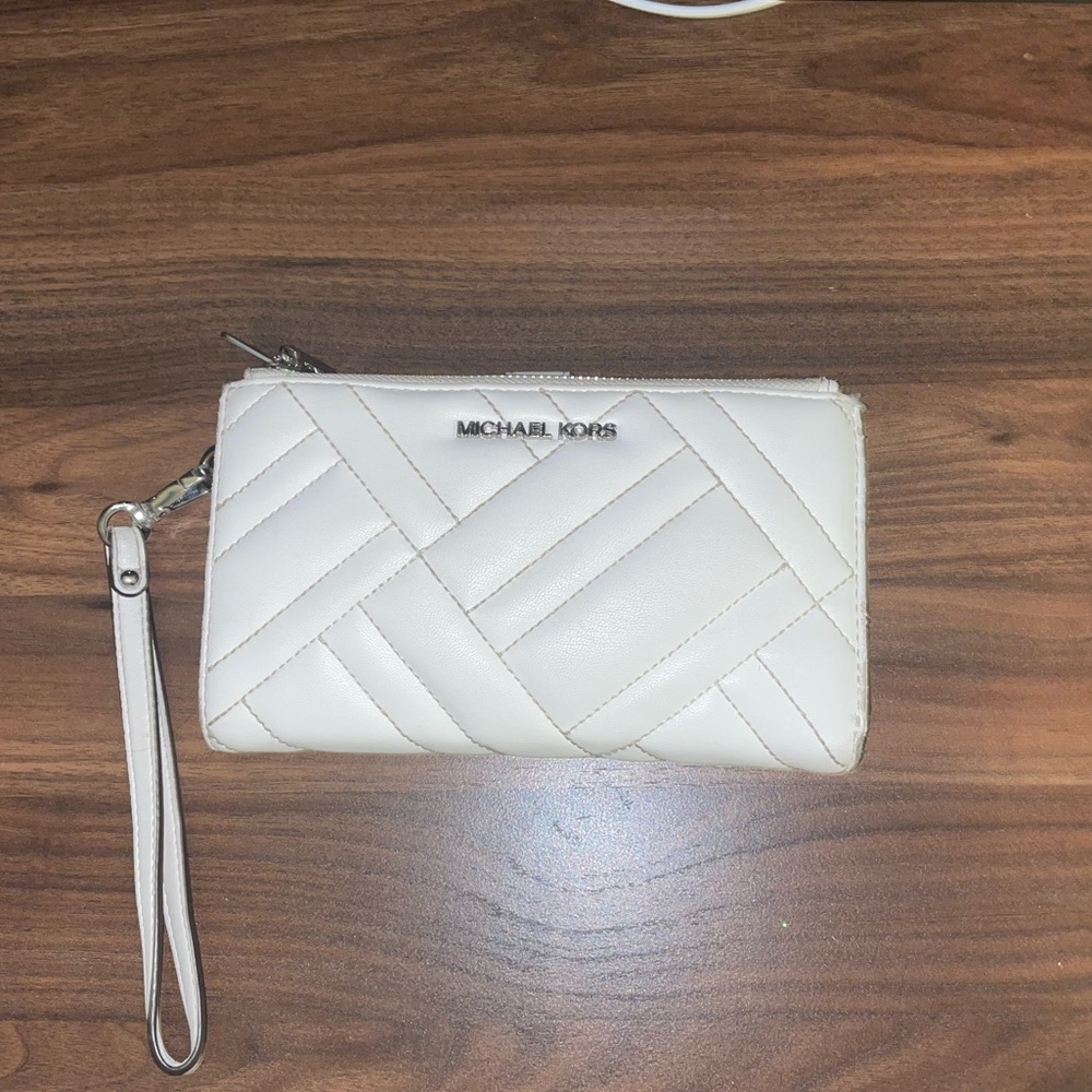 Michael kors wallet